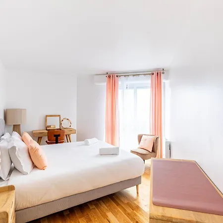 아파트 Guestready - Charming Family Duplex With A Terrace