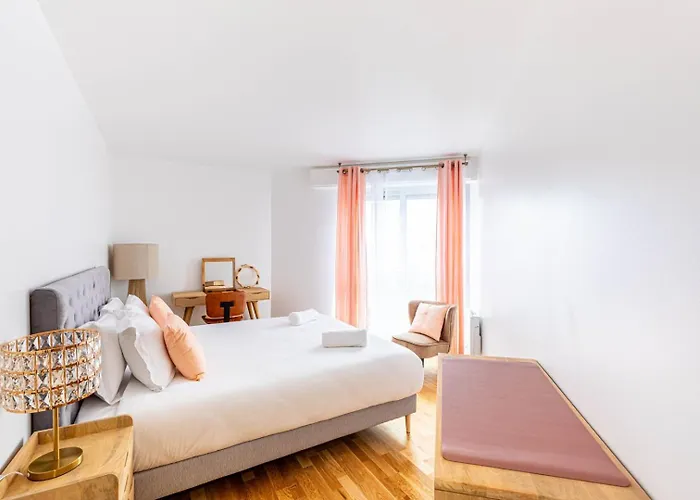 דירה Guestready - Charming Family Duplex With A Terrace
